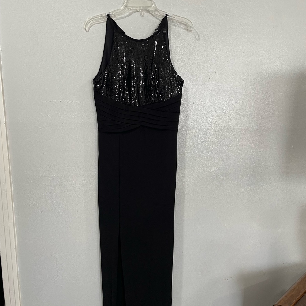 R&M Richard  Black sleeveless gown